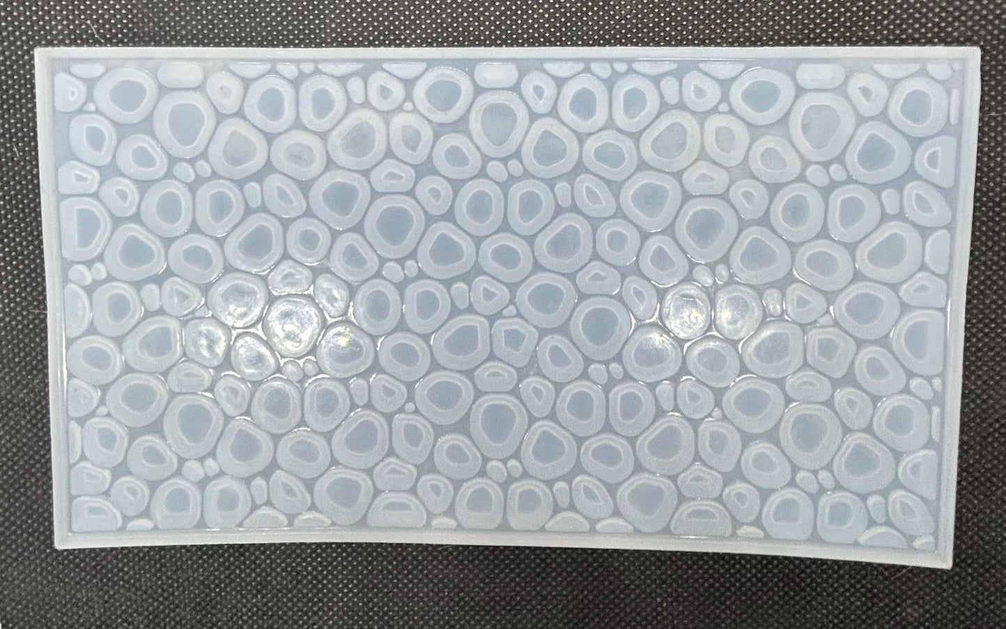 Pebble/stone design silicone resin or soap mold